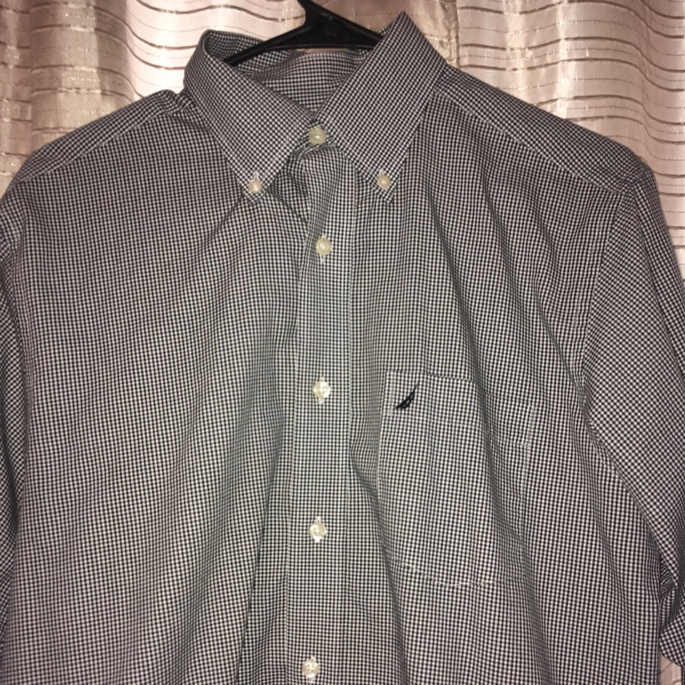 Men’s Slim Fit Nautica Large dress shirt